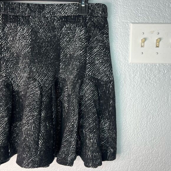 Banana Republic Black Pleated Tulip Swing Plus Size Black/white Skirt Size 14 - Picture 4 of 14